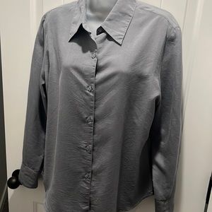 GREY BUTTON UP